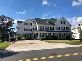47 Summer St APT 2C, Franklin, MA 02038