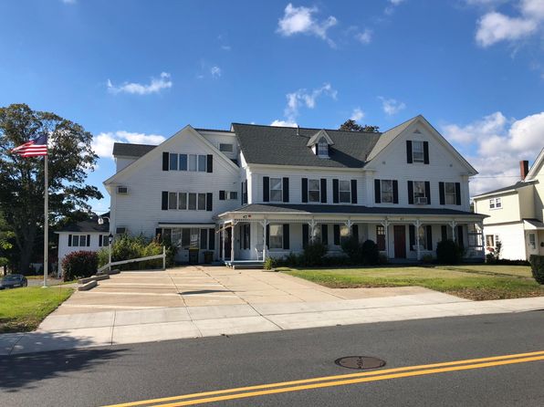 47 Summer St APT 2C