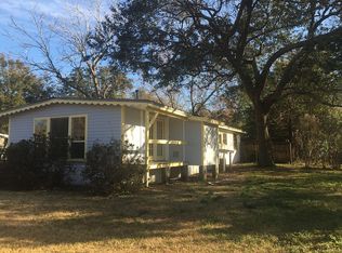 511 Azalea Dr, Ocean Springs, MS 39564