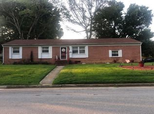 329 De Laura Dr, Newport News, VA 23608