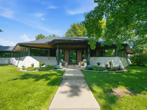 14 N Stagecoach St, Wichita, KS 67230
