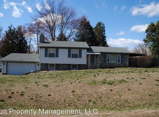 605 Payton Dr, Fredericksburg, VA