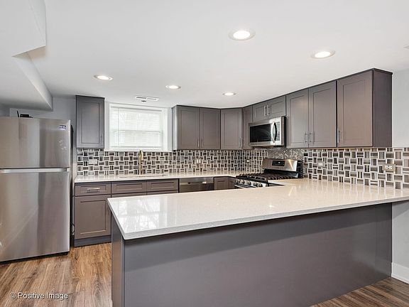 3rd image of 440 N Brainard Ave #G