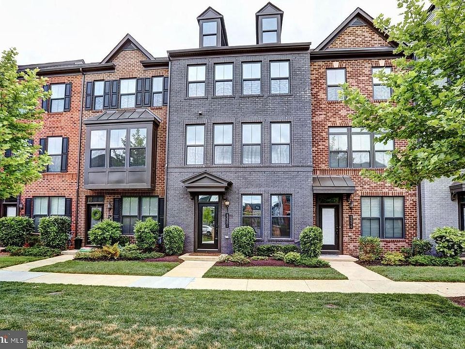 Front curb side view with Elevation
