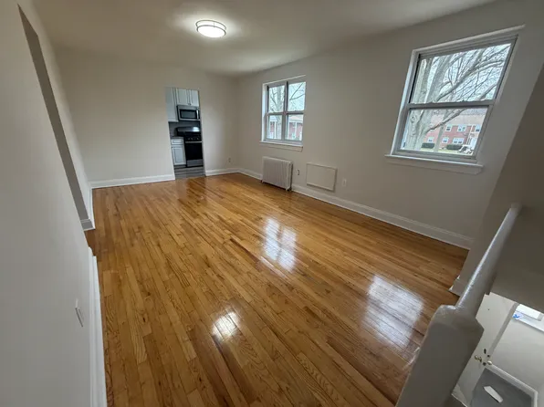 (undisclosed Address), Oakland Gardens, NY 11364