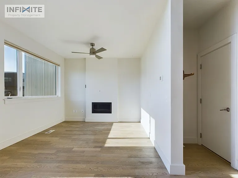 3864 Blondie St — Photo 12