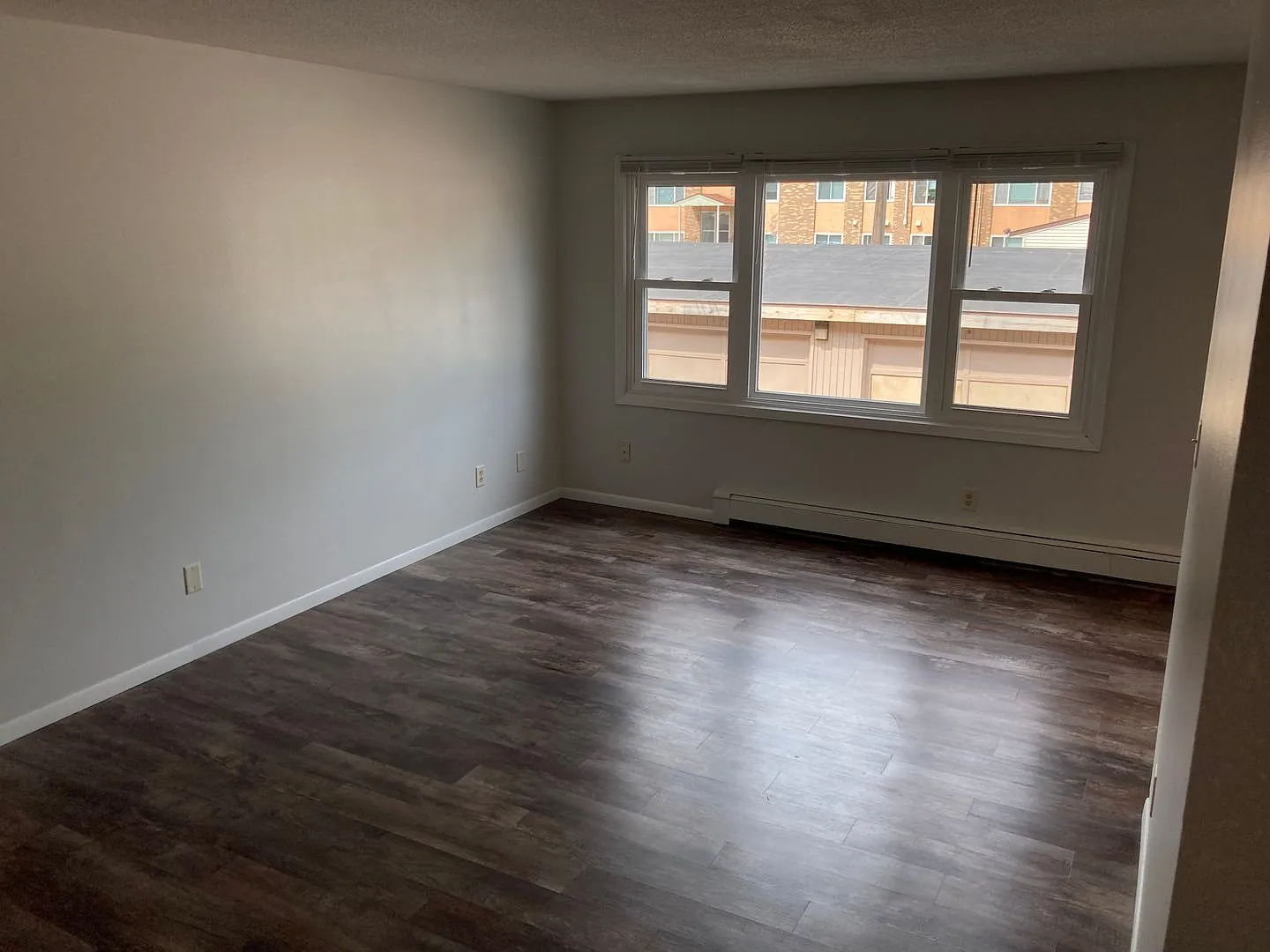 1410 Acre St — Photo 4