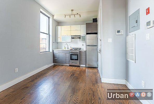 1st image of 156 Quincy St #4L