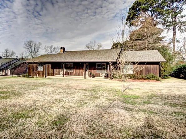 257 Julia Ann Dr, Natchitoches, LA 71457