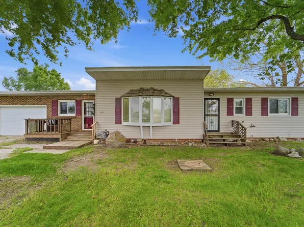 875 Larch St, Lehigh, IA 50557