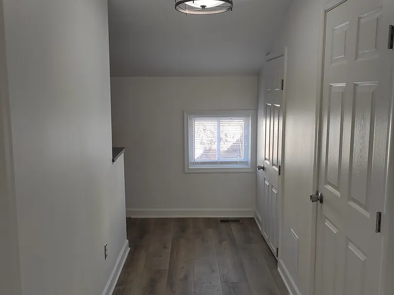 1714 E Pratt St — Photo 9