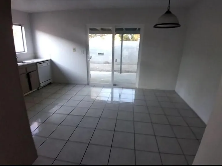 5436 Burkshire Dr — Photo 9