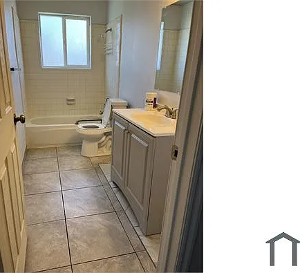6 bed, 2340 sqft, $3,228 — Photo 3