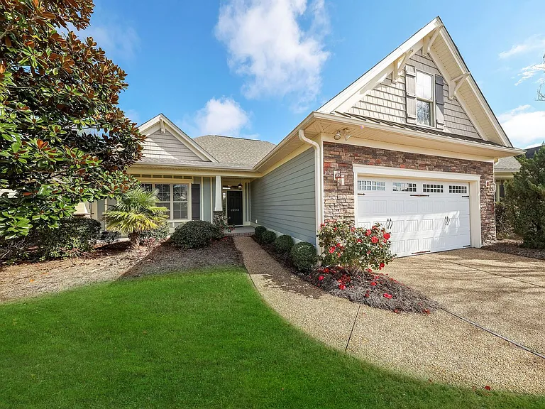 2202 E Oak Bridge Way — Photo 2