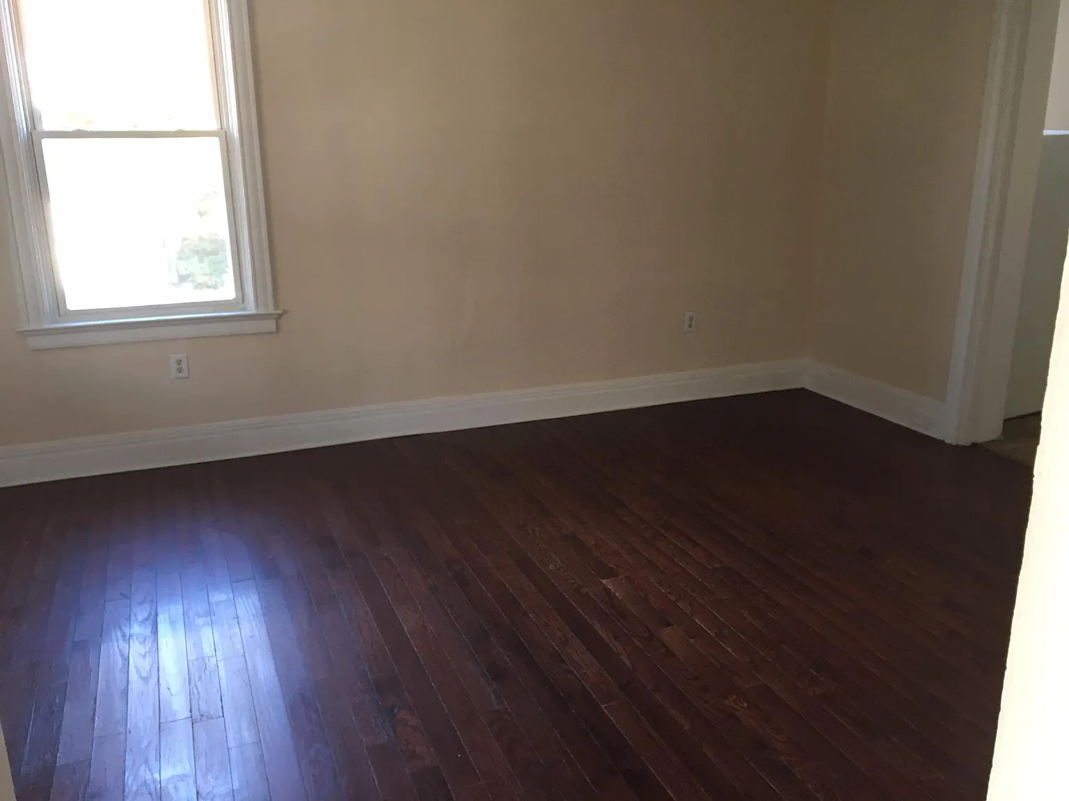 1 bed, 900 sqft, $825 — Photo 3