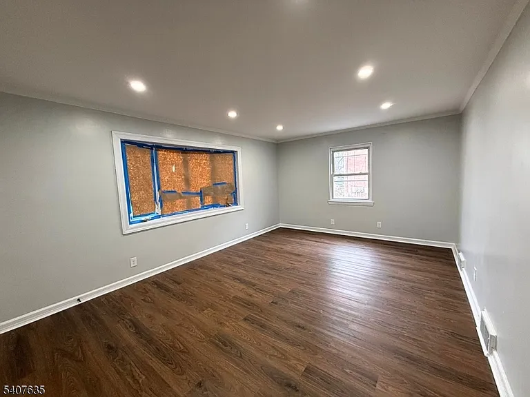 168 Tuxedo Pkwy #1 — Photo 4