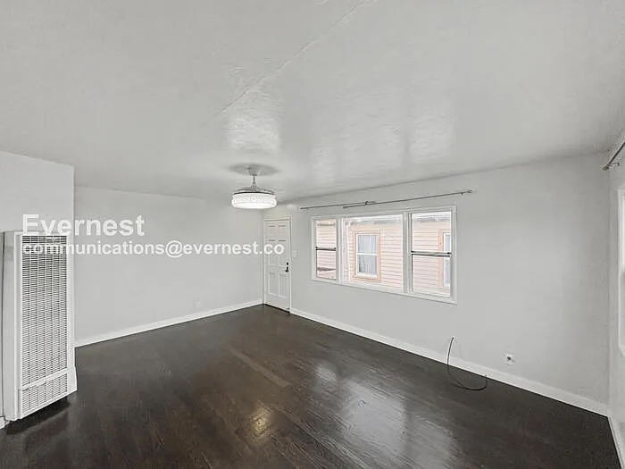 6618 Laird Ave — Photo 9