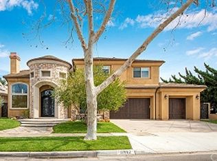 11582 Harrisburg Rd, Los Alamitos, CA 90720