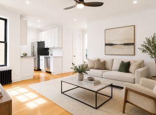 241 Ocean Pkwy APT D2, Brooklyn, NY 11218