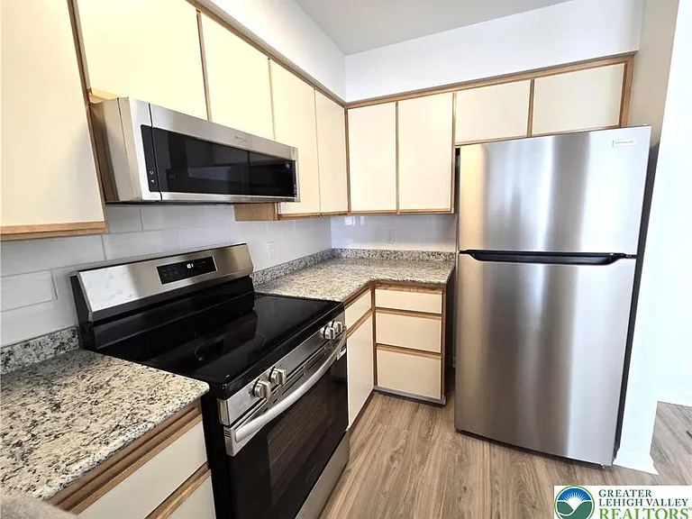 4747 Cheryl Dr — Photo 11