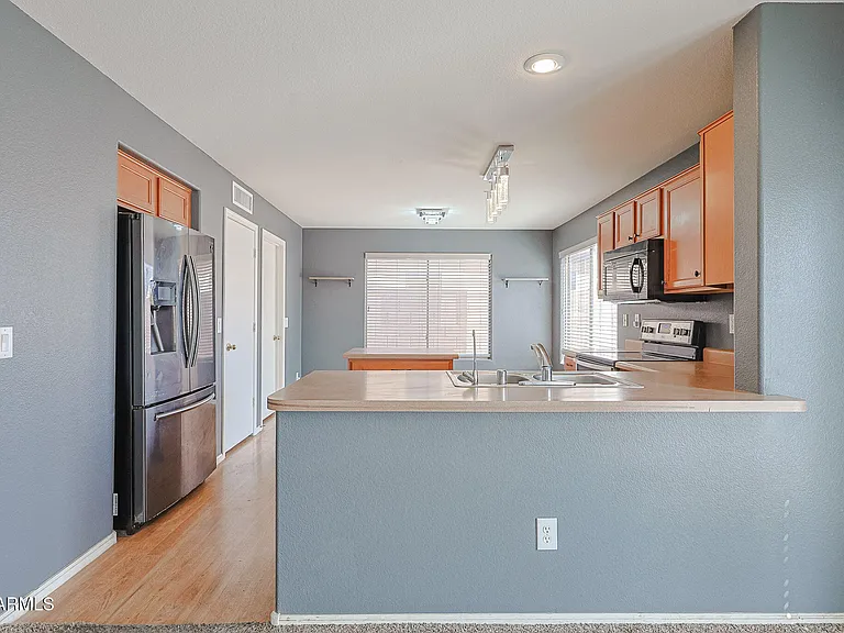 5245 N 125th Ave — Photo 10