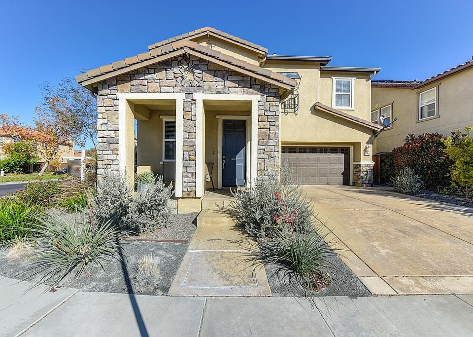 1st image of 2799 Nicolson Cir