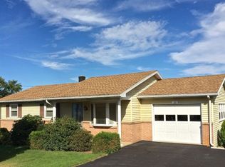 35 Belmar Cir, Dallastown, PA 17313