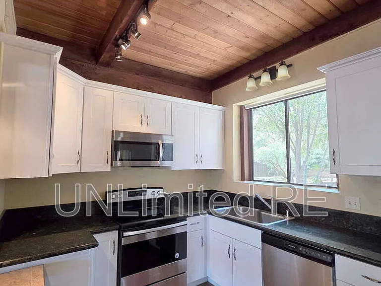 355 Canyon Diablo Rd — Photo 7