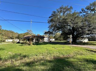 2812 Reins Rd, Beaumont, TX 77713