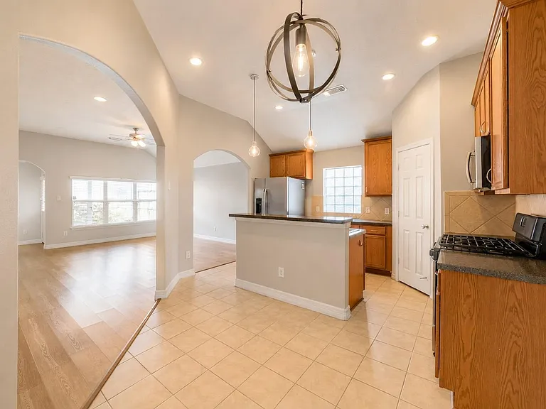 15911 Pleasant Green Cir — Photo 24
