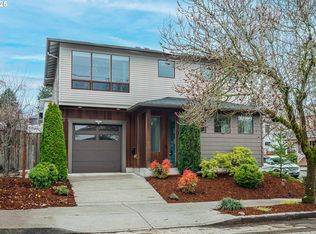 3305 SE 11th Ave, Portland, OR 97202