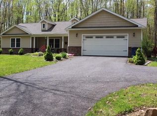 465 Fernwood Rd, New Paris, PA 15554