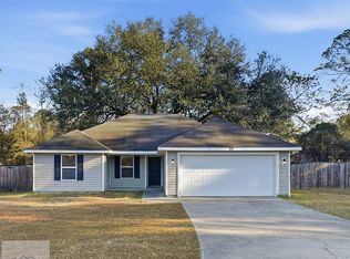 929 Pineland Ave, Hinesville, GA 31313