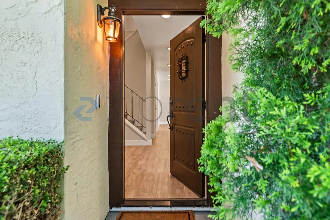 4 bed, 1755 sqft, $5,000 — Photo 4
