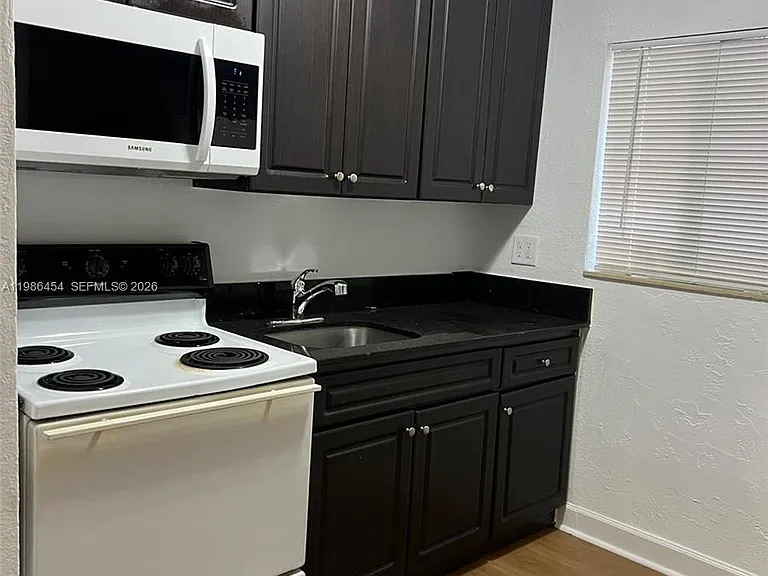 180 NE 71st St #2 — Photo 5