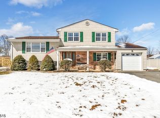 26 Bass Dr, Succasunna, NJ