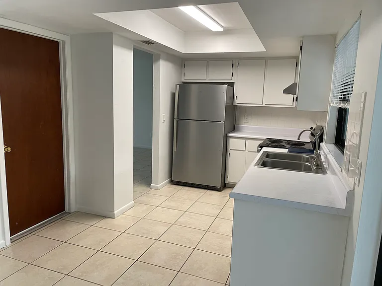 10022 8th St N #LEFT — Photo 12