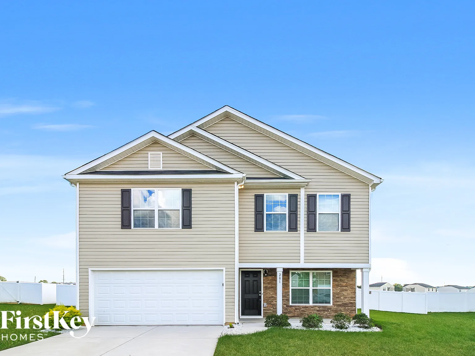 4 bed, 2.5 bath, 2220 sqft, $2,140 — Photo 1