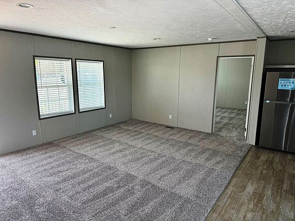 5th image of 163 Indian Valley Rd