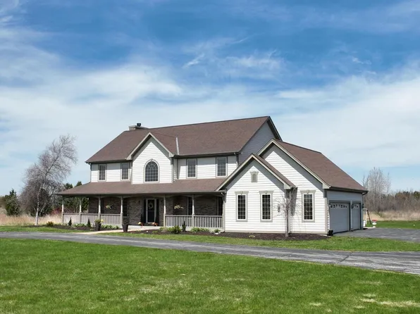 580 Ulao ROAD, Grafton, WI 53024