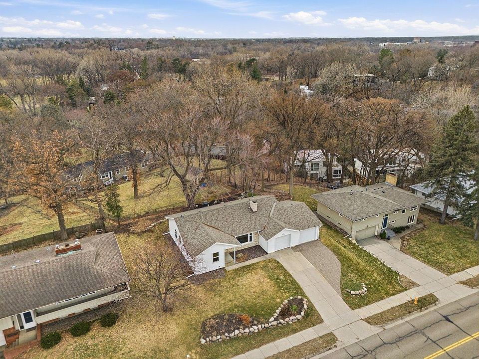 1st image of 4015 Wayzata Blvd