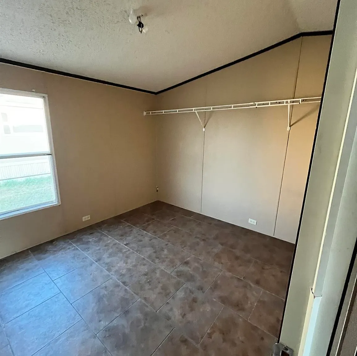 3 bedroom 2 bathroom mobile homes available — Photo 4