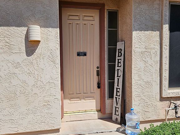 2nd image of 1107 E San Tan Dr