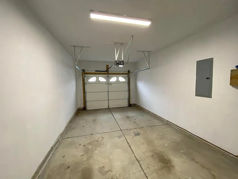 65 Roselite Cir — Photo 33