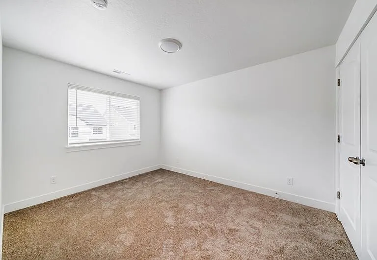 3904 W Hardman Way #NEXT TO LAUNDRY — Photo 17