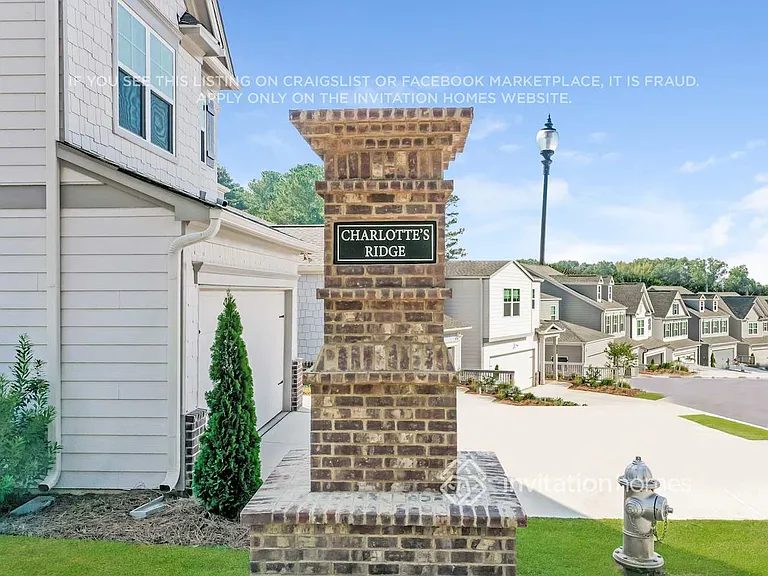 198 Webster Cir — Photo 18