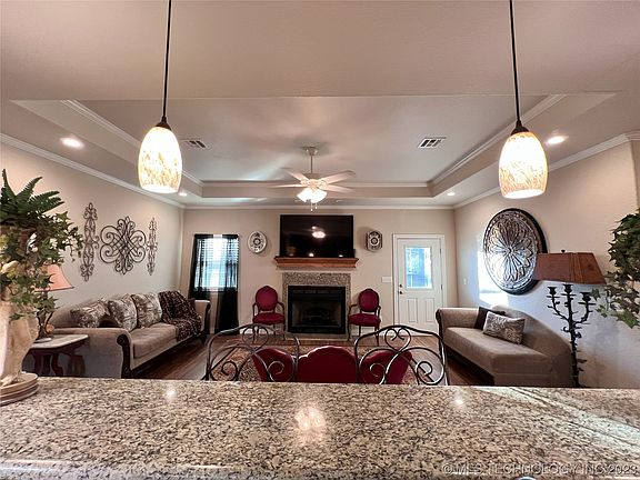 4th image of 3203 Stone Creek Dr