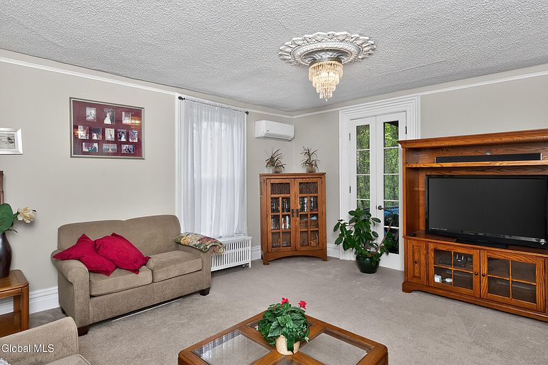 5th image of 201 Harris Avenue