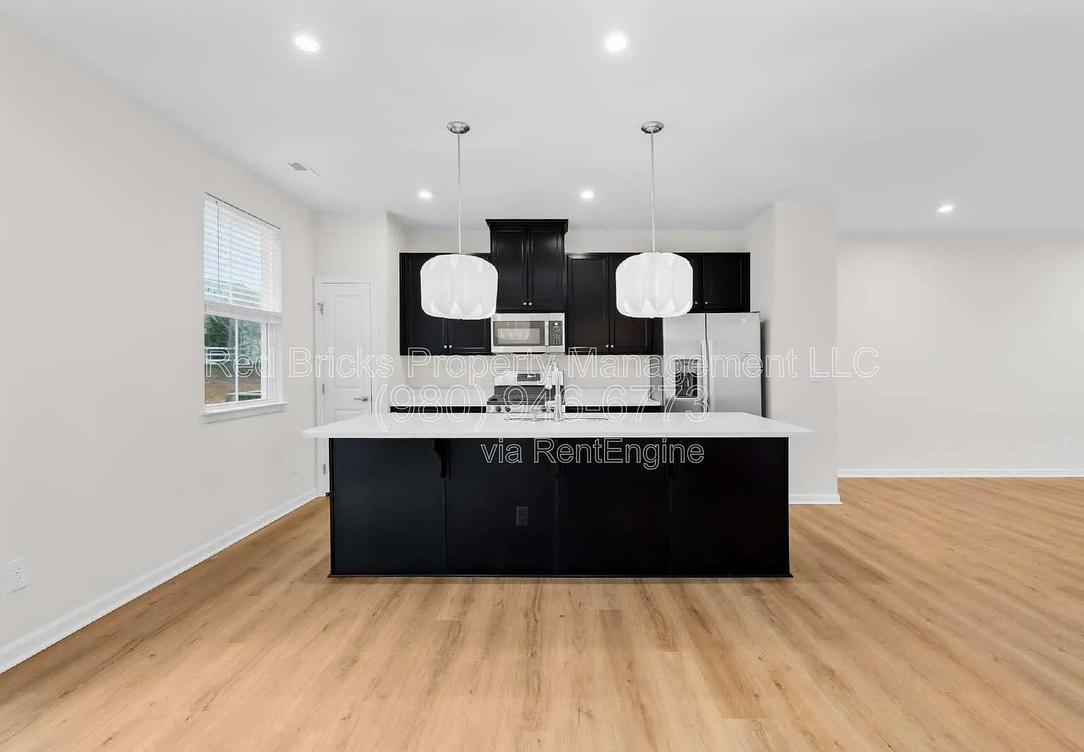 3 bed, 3.0 bath, 1820 sqft, $2,495 — Photo 4