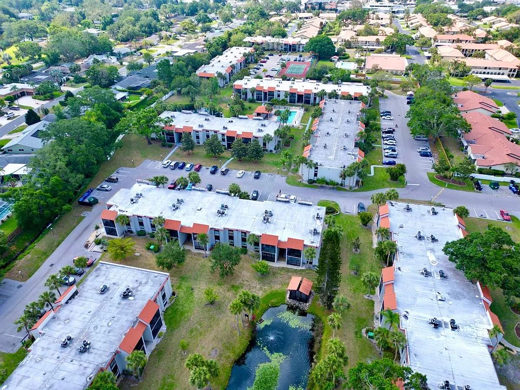 2 bed, 2.0 bath, 876 sqft, $1,600 — Photo 3